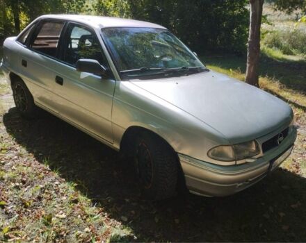 Опель Астра 1997 в Бердичеве на Automoto.ua Серый Опель Астра, объемом двигателя 0 л и пробегом 100 тыс. км за 1150 $, фото 2 на Automoto.ua