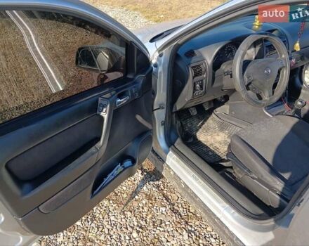 Серый Опель Астра, объемом двигателя 1.6 л и пробегом 275 тыс. км за 4200 $, фото 2 на Automoto.ua