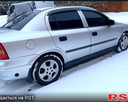 Серый Опель Астра, объемом двигателя 1.8 л и пробегом 400 тыс. км за 2400 $, фото 1 на Automoto.ua