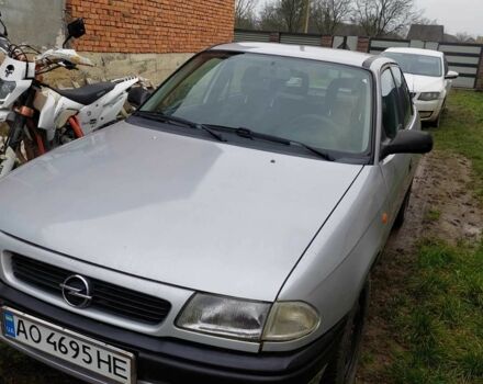 Серый Опель Астра, объемом двигателя 1.6 л и пробегом 230 тыс. км за 1650 $, фото 1 на Automoto.ua