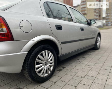 Серый Опель Астра, объемом двигателя 1.6 л и пробегом 208 тыс. км за 4199 $, фото 9 на Automoto.ua