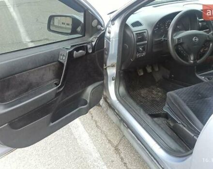 Серый Опель Астра, объемом двигателя 1.6 л и пробегом 235 тыс. км за 2500 $, фото 5 на Automoto.ua