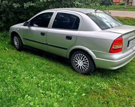 Серый Опель Астра, объемом двигателя 1.8 л и пробегом 303 тыс. км за 2500 $, фото 1 на Automoto.ua