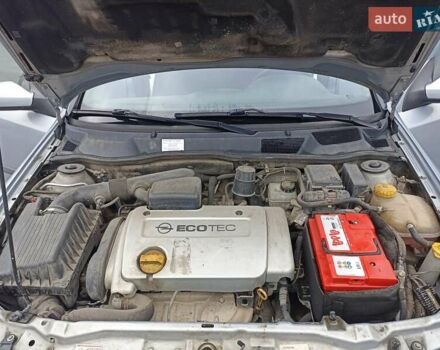 Сірий Опель Астра, об'ємом двигуна 1.6 л та пробігом 200 тис. км за 4000 $, фото 2 на Automoto.ua