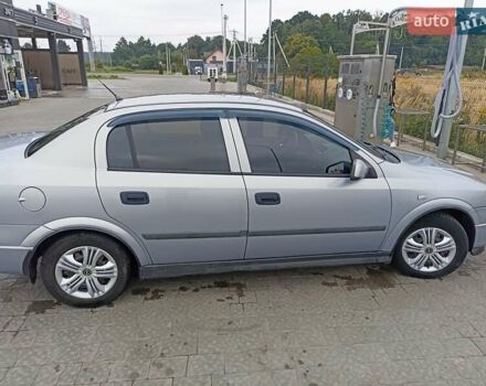 Сірий Опель Астра, об'ємом двигуна 1.6 л та пробігом 200 тис. км за 4000 $, фото 5 на Automoto.ua