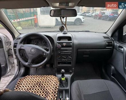 Серый Опель Астра, объемом двигателя 1.6 л и пробегом 420 тыс. км за 3500 $, фото 6 на Automoto.ua