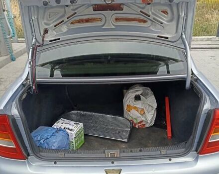 Сірий Опель Астра, об'ємом двигуна 1.6 л та пробігом 200 тис. км за 4000 $, фото 12 на Automoto.ua