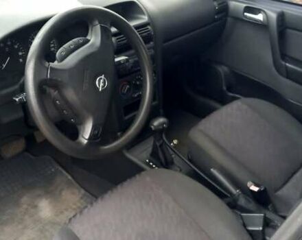 Серый Опель Астра, объемом двигателя 1.6 л и пробегом 140 тыс. км за 2900 $, фото 1 на Automoto.ua