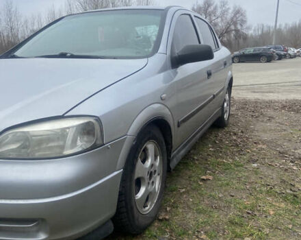 Серый Опель Астра, объемом двигателя 2.2 л и пробегом 490 тыс. км за 2950 $, фото 1 на Automoto.ua