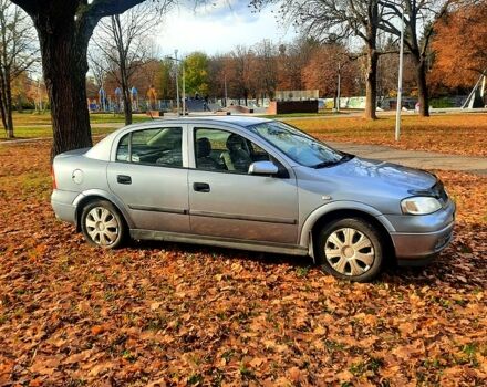 Серый Опель Астра, объемом двигателя 1.6 л и пробегом 174 тыс. км за 3500 $, фото 2 на Automoto.ua