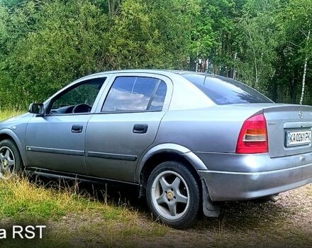 Серый Опель Астра, объемом двигателя 1.6 л и пробегом 272 тыс. км за 3150 $, фото 2 на Automoto.ua