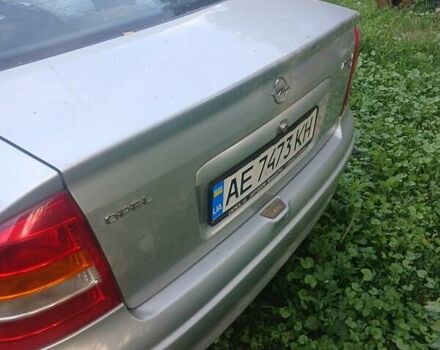 Сірий Опель Астра, об'ємом двигуна 1.39 л та пробігом 245 тис. км за 3200 $, фото 1 на Automoto.ua