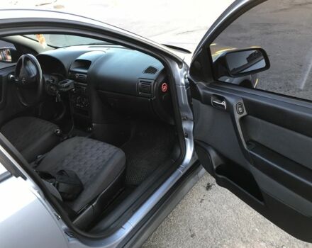 Серый Опель Астра, объемом двигателя 1.4 л и пробегом 254 тыс. км за 3500 $, фото 6 на Automoto.ua