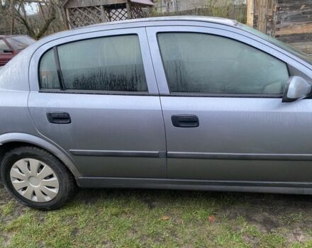 Серый Опель Астра, объемом двигателя 1.4 л и пробегом 160 тыс. км за 2500 $, фото 1 на Automoto.ua