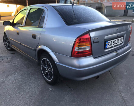 Серый Опель Астра, объемом двигателя 1.4 л и пробегом 254 тыс. км за 3500 $, фото 3 на Automoto.ua