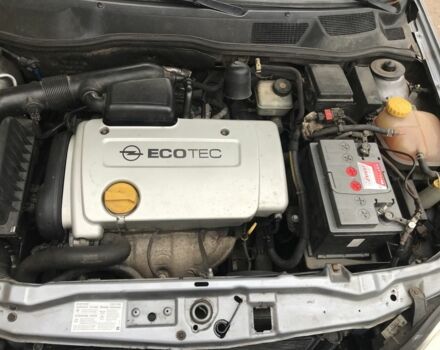 Серый Опель Астра, объемом двигателя 1.4 л и пробегом 254 тыс. км за 3500 $, фото 12 на Automoto.ua