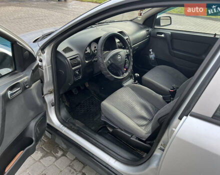 Серый Опель Астра, объемом двигателя 1.7 л и пробегом 303 тыс. км за 3500 $, фото 2 на Automoto.ua