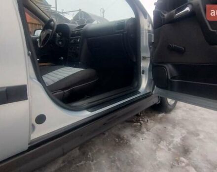 Опель Астра 2004 в Житомире на Automoto.ua Серый Опель Астра, объемом двигателя 1.4 л и пробегом 225 тыс. км за 3300 $, фото 5 на Automoto.ua