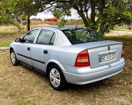 Серый Опель Астра, объемом двигателя 1.4 л и пробегом 250 тыс. км за 1750 $, фото 2 на Automoto.ua