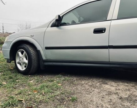 Сірий Опель Астра, об'ємом двигуна 1.6 л та пробігом 263 тис. км за 4000 $, фото 1 на Automoto.ua