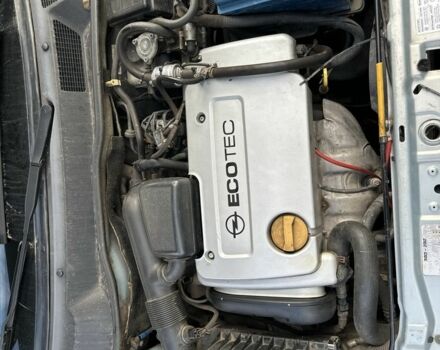 Серый Опель Астра, объемом двигателя 1.6 л и пробегом 140 тыс. км за 3999 $, фото 9 на Automoto.ua