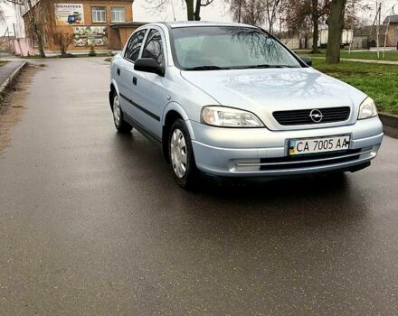 Серый Опель Астра, объемом двигателя 1.4 л и пробегом 180 тыс. км за 4000 $, фото 11 на Automoto.ua