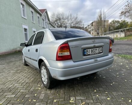 Серый Опель Астра, объемом двигателя 1.6 л и пробегом 140 тыс. км за 3999 $, фото 3 на Automoto.ua