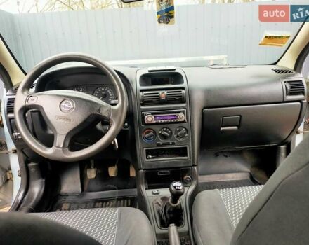 Сірий Опель Астра, об'ємом двигуна 1.4 л та пробігом 326 тис. км за 3300 $, фото 6 на Automoto.ua