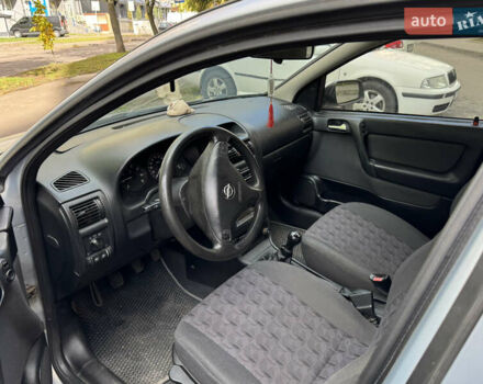 Сірий Опель Астра, об'ємом двигуна 1.6 л та пробігом 160 тис. км за 4200 $, фото 5 на Automoto.ua