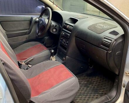 Серый Опель Астра, объемом двигателя 1.4 л и пробегом 264 тыс. км за 2500 $, фото 6 на Automoto.ua