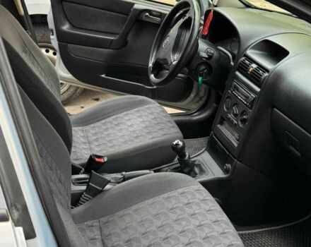 Серый Опель Астра, объемом двигателя 1.6 л и пробегом 160 тыс. км за 4500 $, фото 5 на Automoto.ua