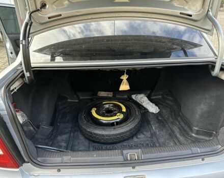 Серый Опель Астра, объемом двигателя 1.6 л и пробегом 140 тыс. км за 3999 $, фото 8 на Automoto.ua