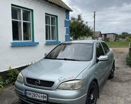 Серый Опель Астра, объемом двигателя 1.6 л и пробегом 300 тыс. км за 2600 $, фото 6 на Automoto.ua