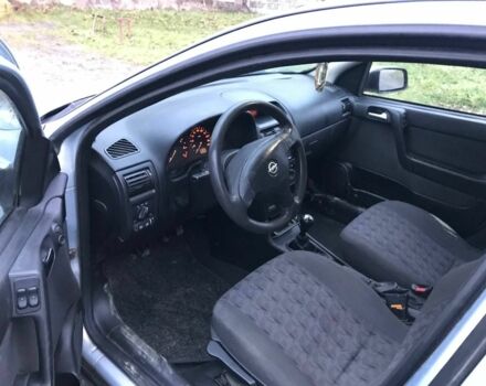 Серый Опель Астра, объемом двигателя 1.6 л и пробегом 320 тыс. км за 2200 $, фото 7 на Automoto.ua