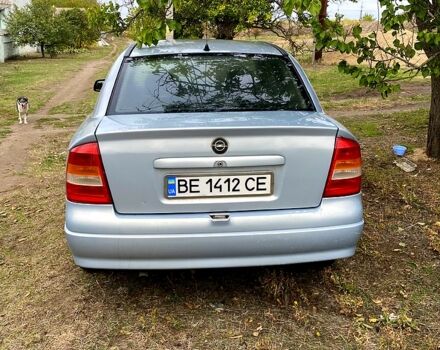 Серый Опель Астра, объемом двигателя 1.4 л и пробегом 250 тыс. км за 1750 $, фото 3 на Automoto.ua