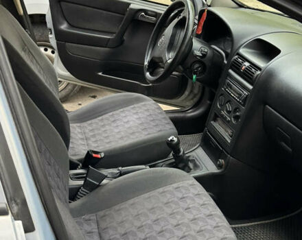 Сірий Опель Астра, об'ємом двигуна 1.6 л та пробігом 160 тис. км за 4200 $, фото 4 на Automoto.ua