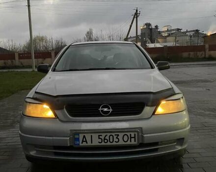 Серый Опель Астра, объемом двигателя 1.4 л и пробегом 300 тыс. км за 3200 $, фото 5 на Automoto.ua