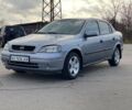 Серый Опель Астра, объемом двигателя 1.6 л и пробегом 250 тыс. км за 3300 $, фото 1 на Automoto.ua