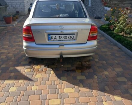 Сірий Опель Астра, об'ємом двигуна 1.4 л та пробігом 148 тис. км за 3900 $, фото 1 на Automoto.ua