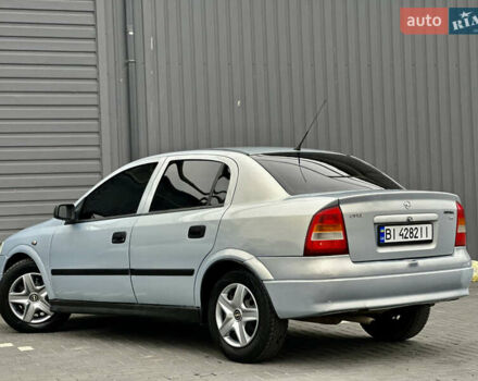 Серый Опель Астра, объемом двигателя 1.39 л и пробегом 240 тыс. км за 2800 $, фото 3 на Automoto.ua