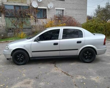 Сірий Опель Астра, об'ємом двигуна 1.39 л та пробігом 250 тис. км за 2900 $, фото 5 на Automoto.ua