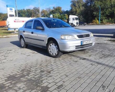 Серый Опель Астра, объемом двигателя 1.39 л и пробегом 242 тыс. км за 3800 $, фото 5 на Automoto.ua