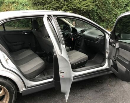 Сірий Опель Астра, об'ємом двигуна 1.4 л та пробігом 450 тис. км за 2600 $, фото 6 на Automoto.ua