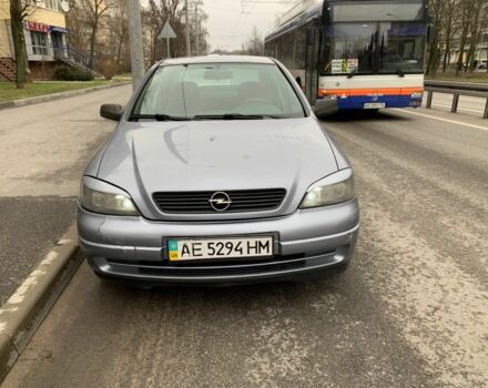 Серый Опель Астра, объемом двигателя 1.4 л и пробегом 224 тыс. км за 2300 $, фото 5 на Automoto.ua