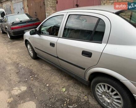 Серый Опель Астра, объемом двигателя 1.4 л и пробегом 120 тыс. км за 3800 $, фото 2 на Automoto.ua