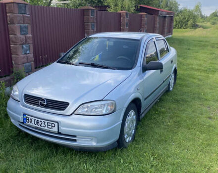 Сірий Опель Астра, об'ємом двигуна 1.39 л та пробігом 163 тис. км за 3900 $, фото 1 на Automoto.ua