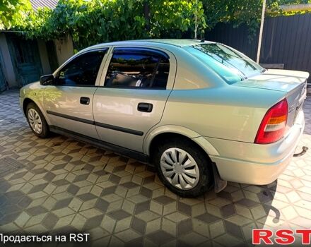 Серый Опель Астра, объемом двигателя 1.4 л и пробегом 270 тыс. км за 3500 $, фото 3 на Automoto.ua