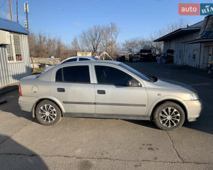 Сірий Опель Астра, об'ємом двигуна 1.39 л та пробігом 252 тис. км за 3850 $, фото 2 на Automoto.ua