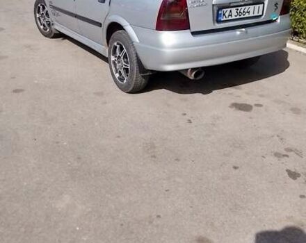 Серый Опель Астра, объемом двигателя 1.4 л и пробегом 360 тыс. км за 2500 $, фото 5 на Automoto.ua