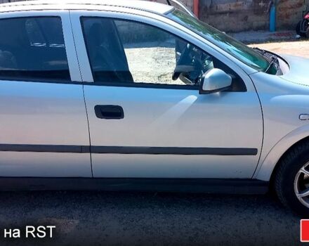 Серый Опель Астра, объемом двигателя 1.4 л и пробегом 215 тыс. км за 3800 $, фото 1 на Automoto.ua